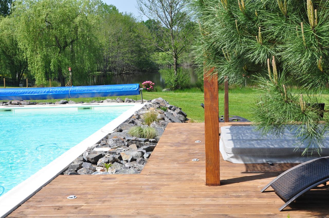 La Maison Du Lac Thionne Екстериор снимка